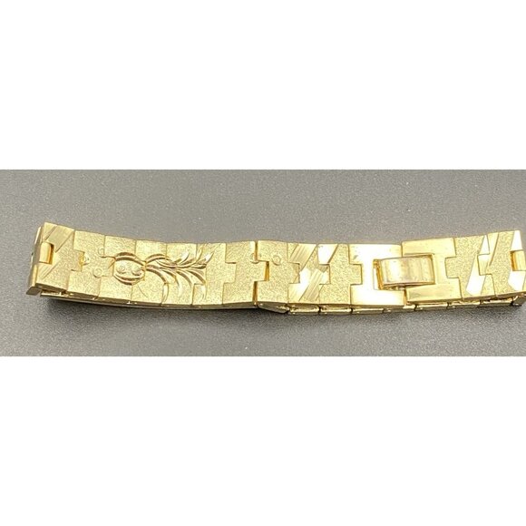 Vintage Gold Plated Link ID Bracelet Etched Fish Floral Signed LC Unisex 7.5x.5" - Picture 10 of 14